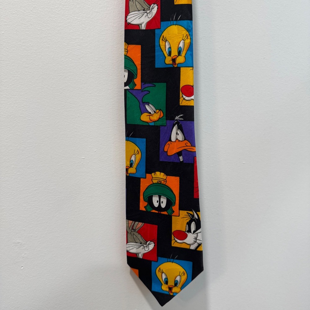 Looney Tunes Neck Tie Bugs Bunny Daffy Duck Sylvester Tweety Bird 1993